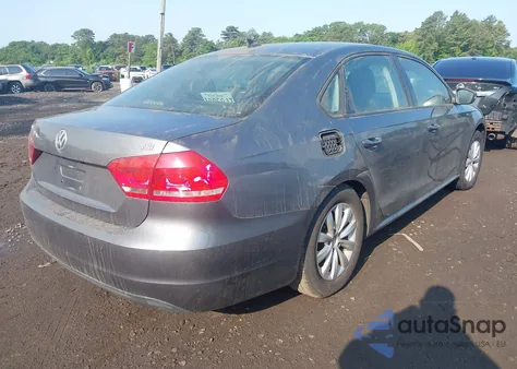 2014 Volkswagen Passat S из США, поврежденный, VIN 1VWAT7A36EC070330